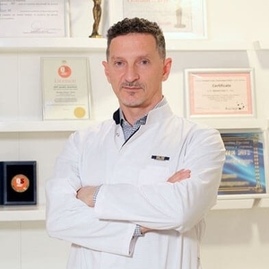 Ведущий пластический, челюстно-лицевой хирург, специалист по ринопластике  Еремейшвили Леван  Автандилович